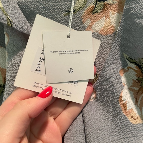 MISSGUIDED Floral Ruffle Tea Dress - Picture 6 of 8